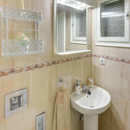 Belvilla By Oyo In Appartamento